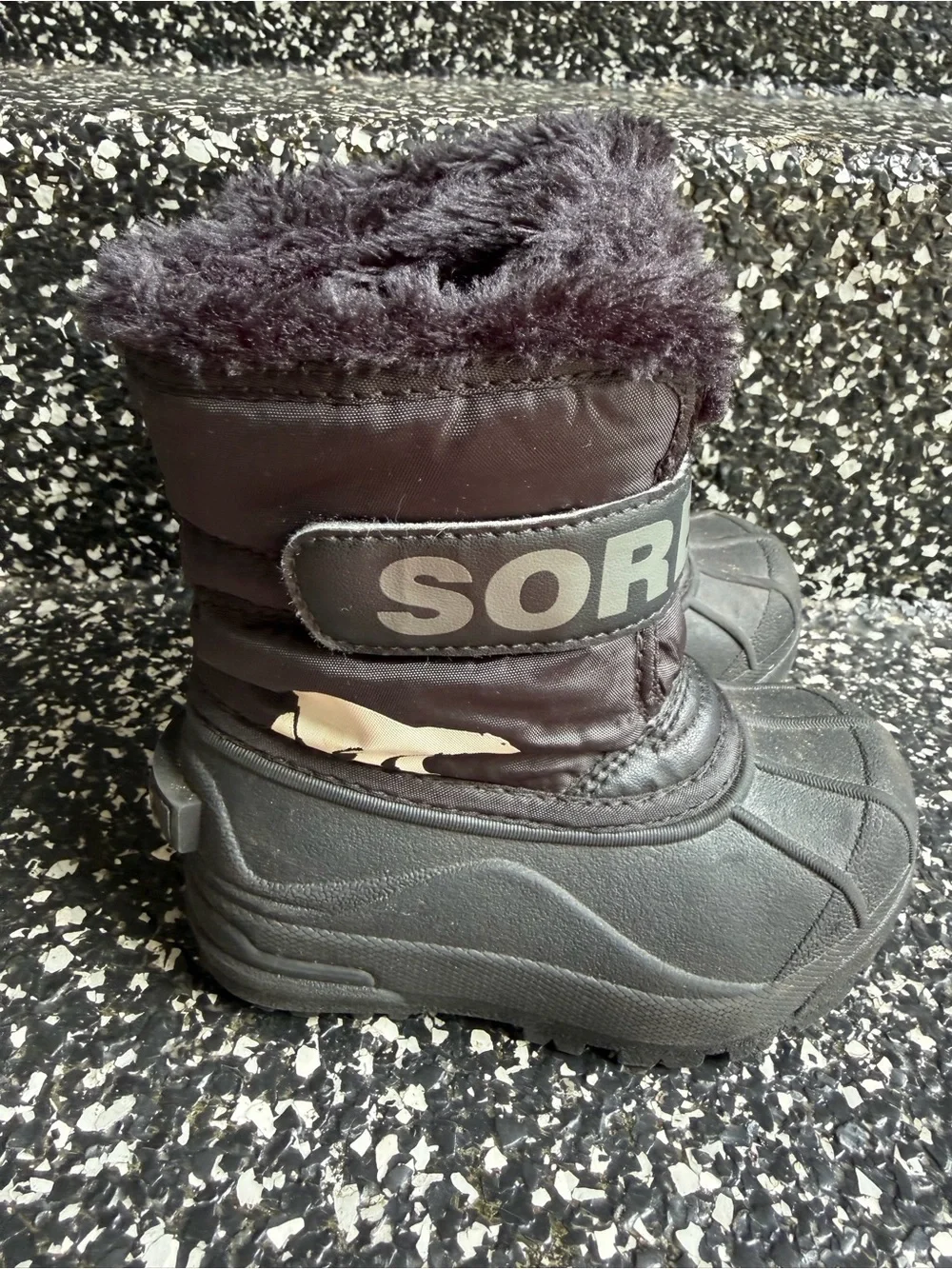EUC Sorel Snow Commander Boots Size 8. Black